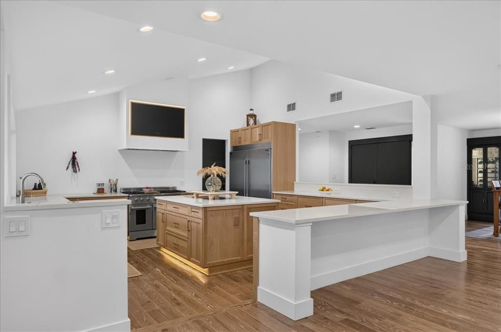 For Sale: $1,200,000 (4 beds, 2 baths, 3154 Square Feet)