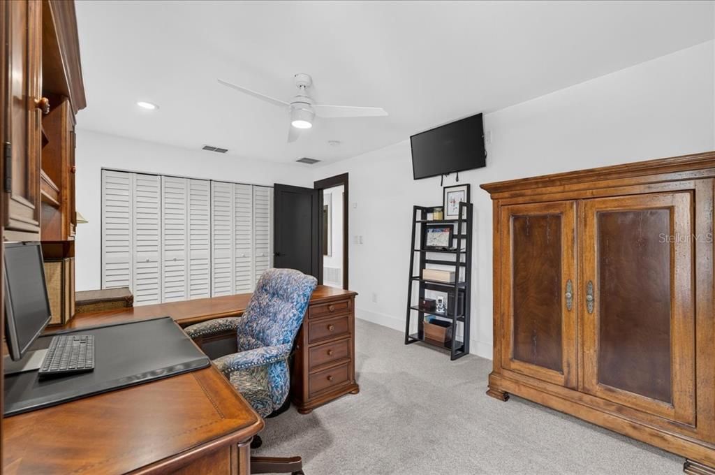 For Sale: $1,200,000 (4 beds, 2 baths, 3154 Square Feet)