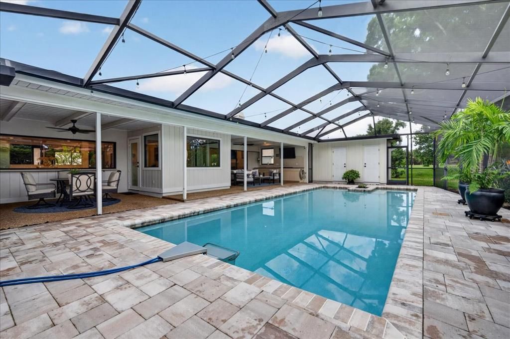 For Sale: $1,200,000 (4 beds, 2 baths, 3154 Square Feet)