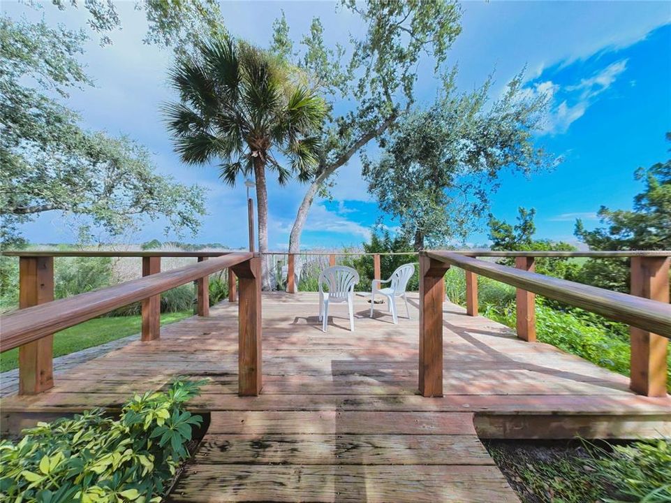 For Sale: $445,000 (3 beds, 2 baths, 1711 Square Feet)