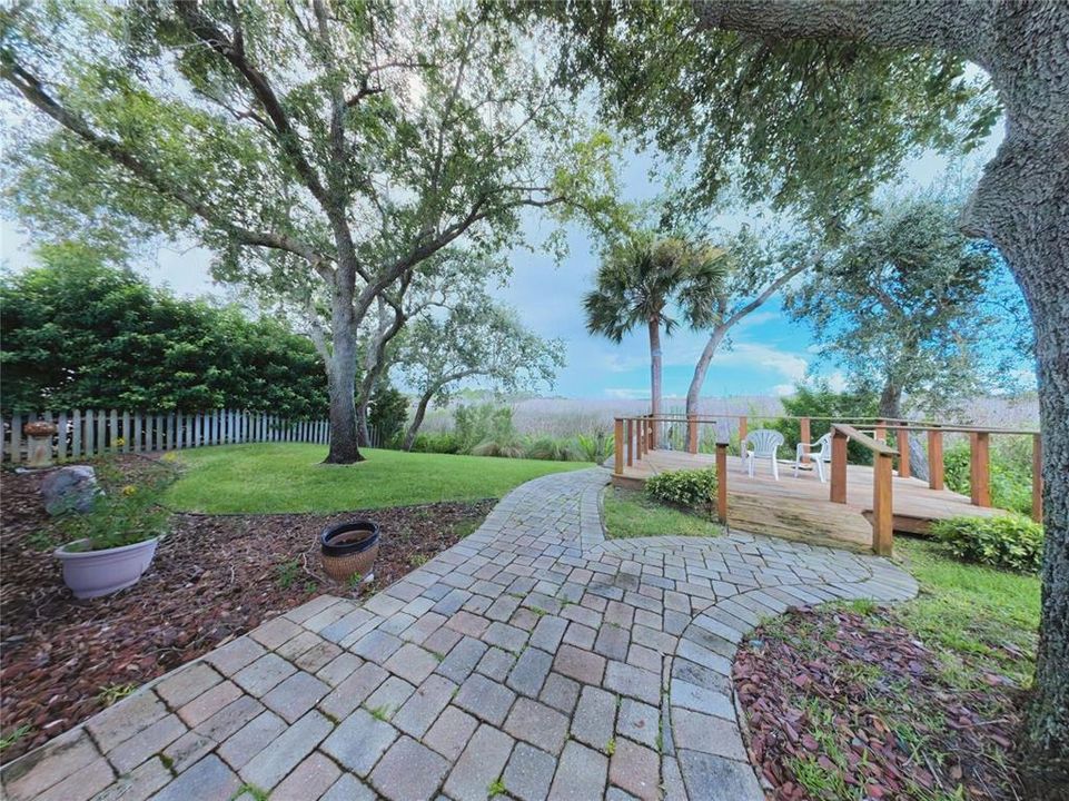 For Sale: $445,000 (3 beds, 2 baths, 1711 Square Feet)