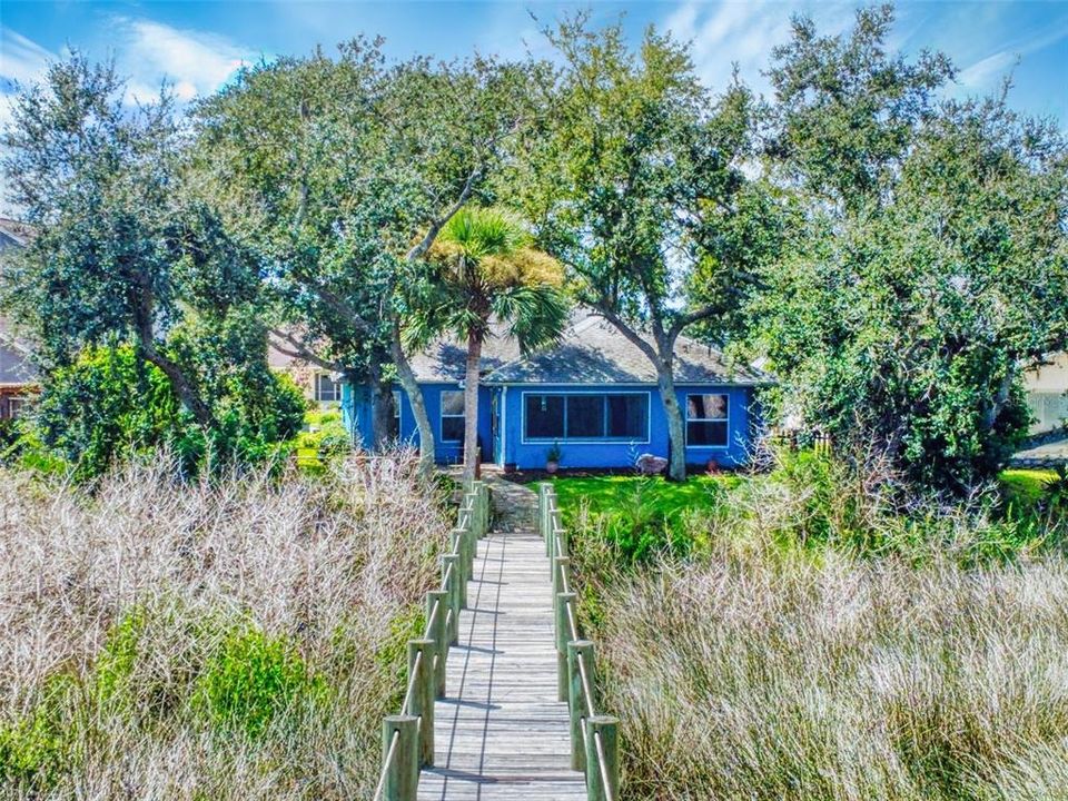 For Sale: $445,000 (3 beds, 2 baths, 1711 Square Feet)