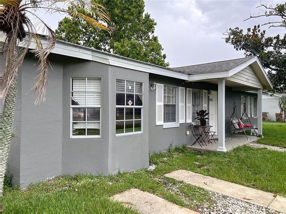 For Rent: $2,000 (3 beds, 2 baths, 1312 Square Feet)