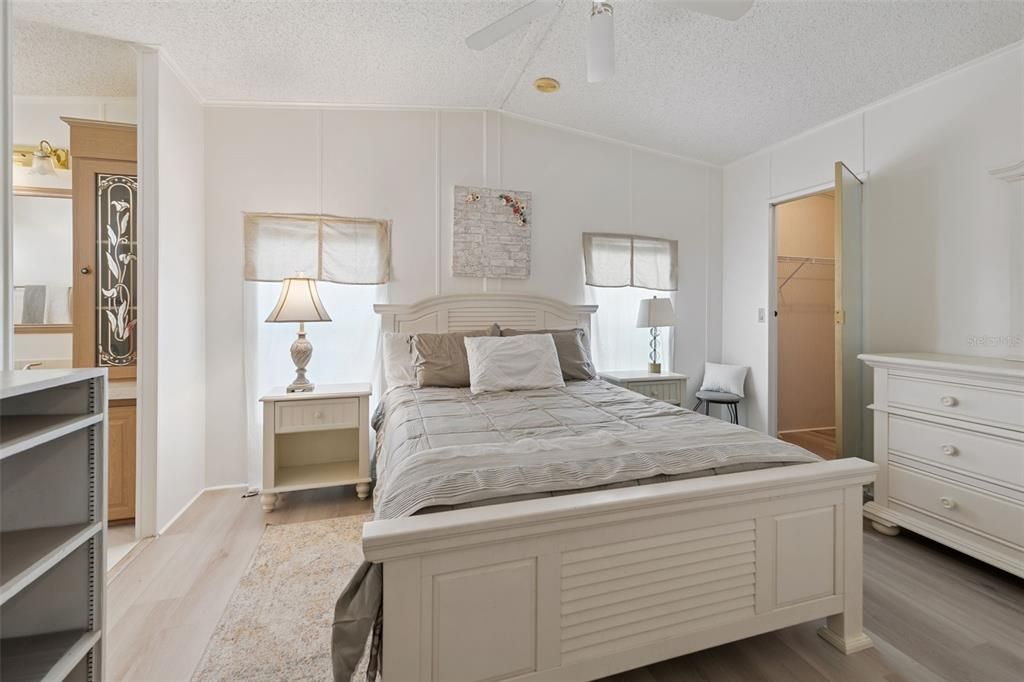 For Sale: $170,000 (2 beds, 2 baths, 1080 Square Feet)