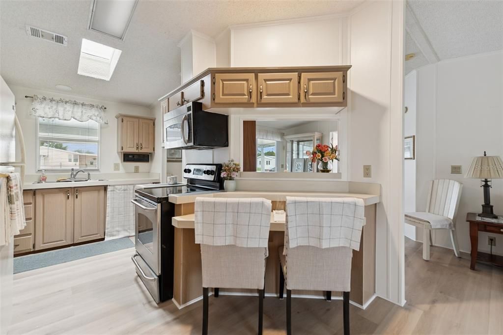 For Sale: $170,000 (2 beds, 2 baths, 1080 Square Feet)