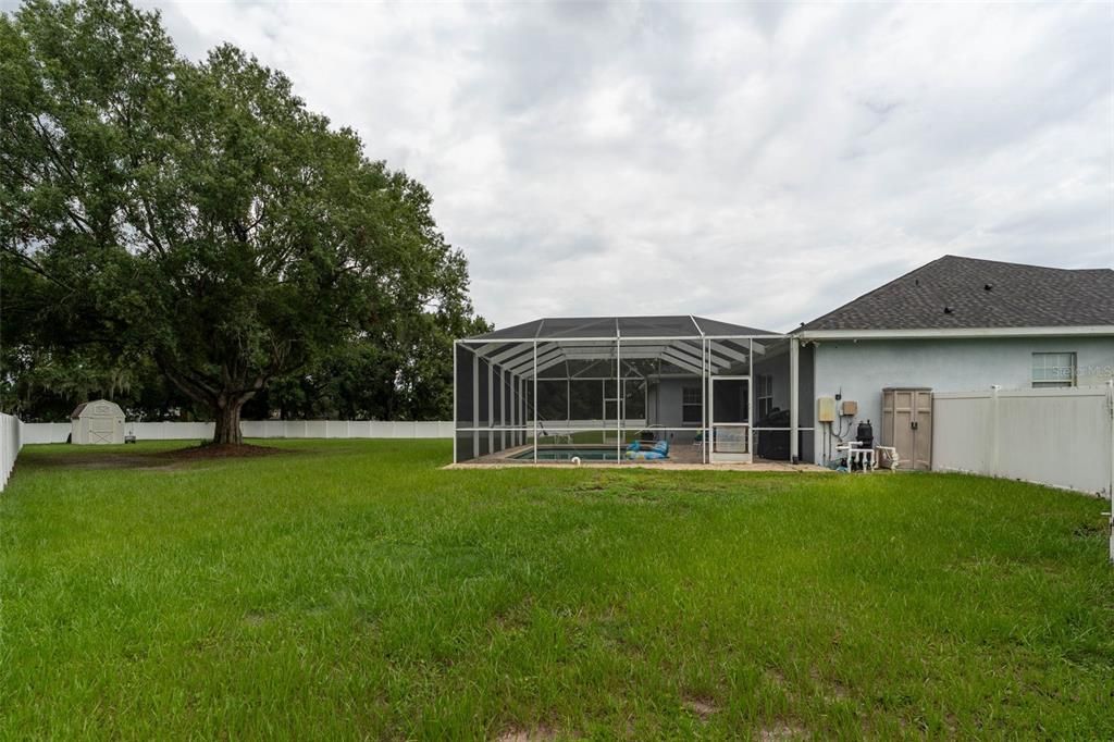 For Sale: $599,000 (3 beds, 2 baths, 2414 Square Feet)