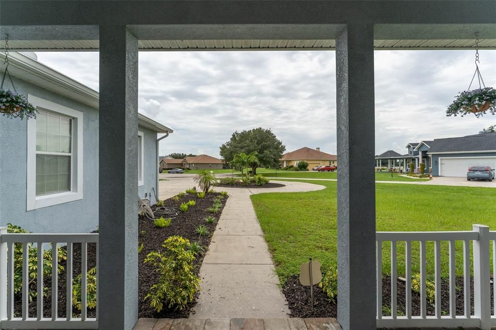 For Sale: $599,000 (3 beds, 2 baths, 2414 Square Feet)