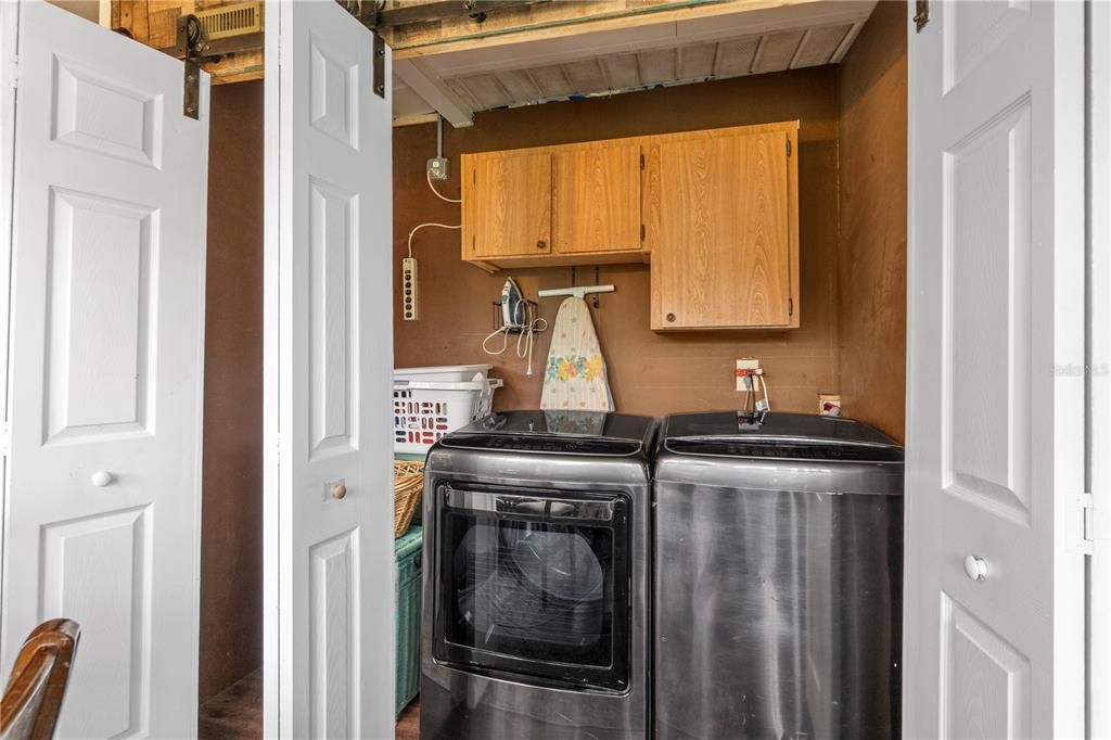 For Sale: $205,999 (2 beds, 2 baths, 1250 Square Feet)