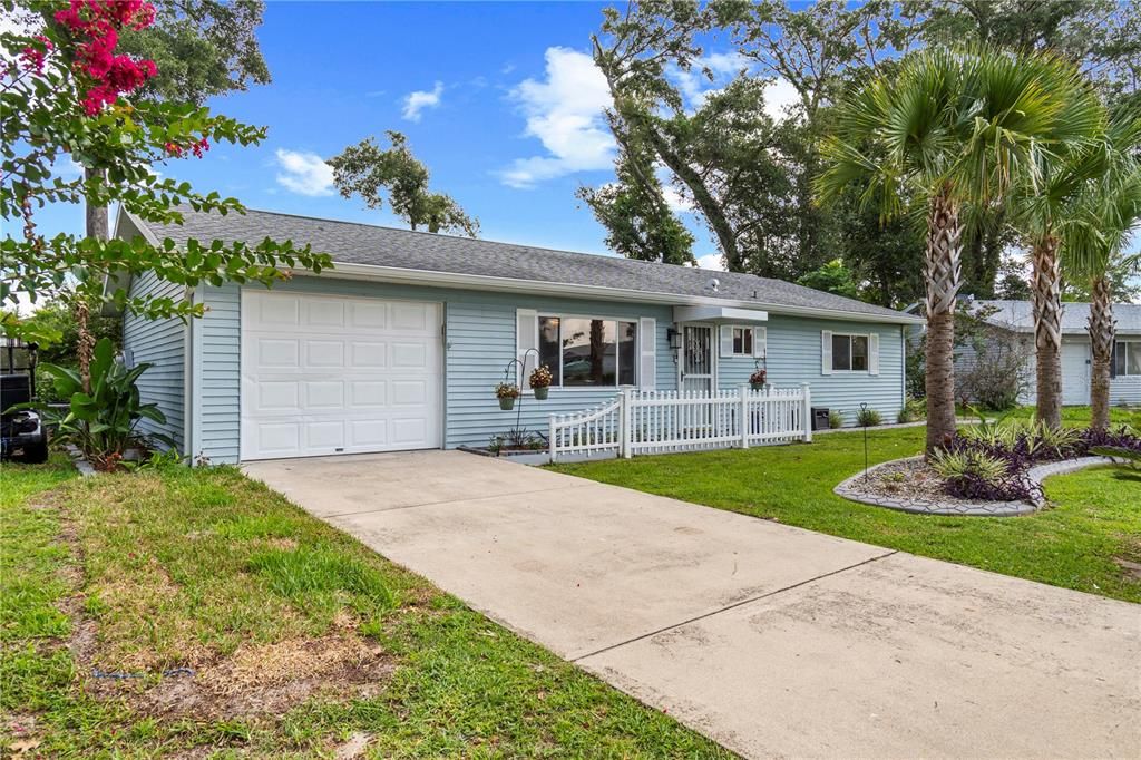 For Sale: $205,999 (2 beds, 2 baths, 1250 Square Feet)