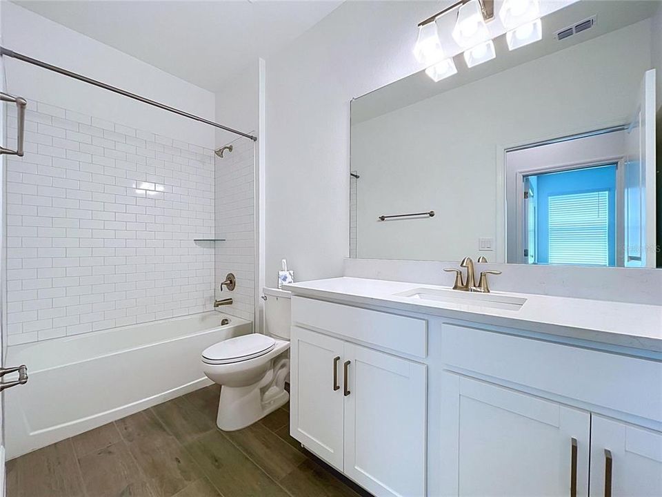 For Sale: $385,000 (3 beds, 2 baths, 2128 Square Feet)