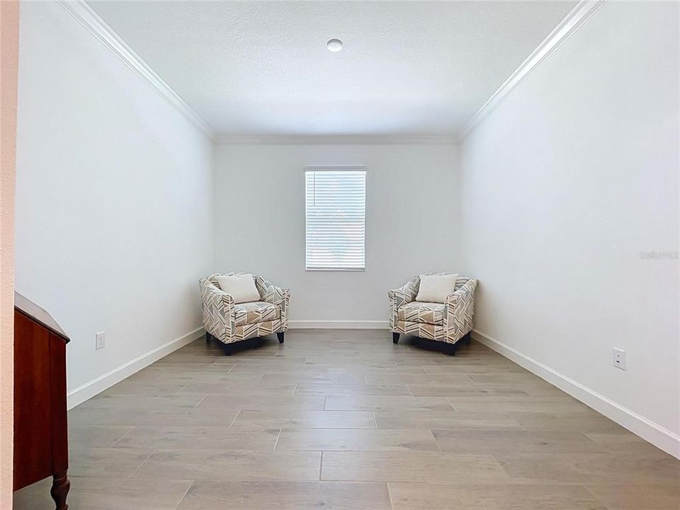 For Sale: $385,000 (3 beds, 2 baths, 2128 Square Feet)