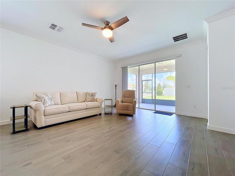 For Sale: $385,000 (3 beds, 2 baths, 2128 Square Feet)