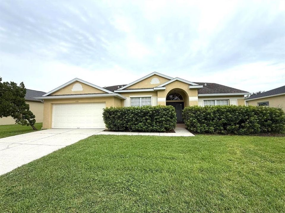 For Rent: $2,200 (4 beds, 2 baths, 2114 Square Feet)