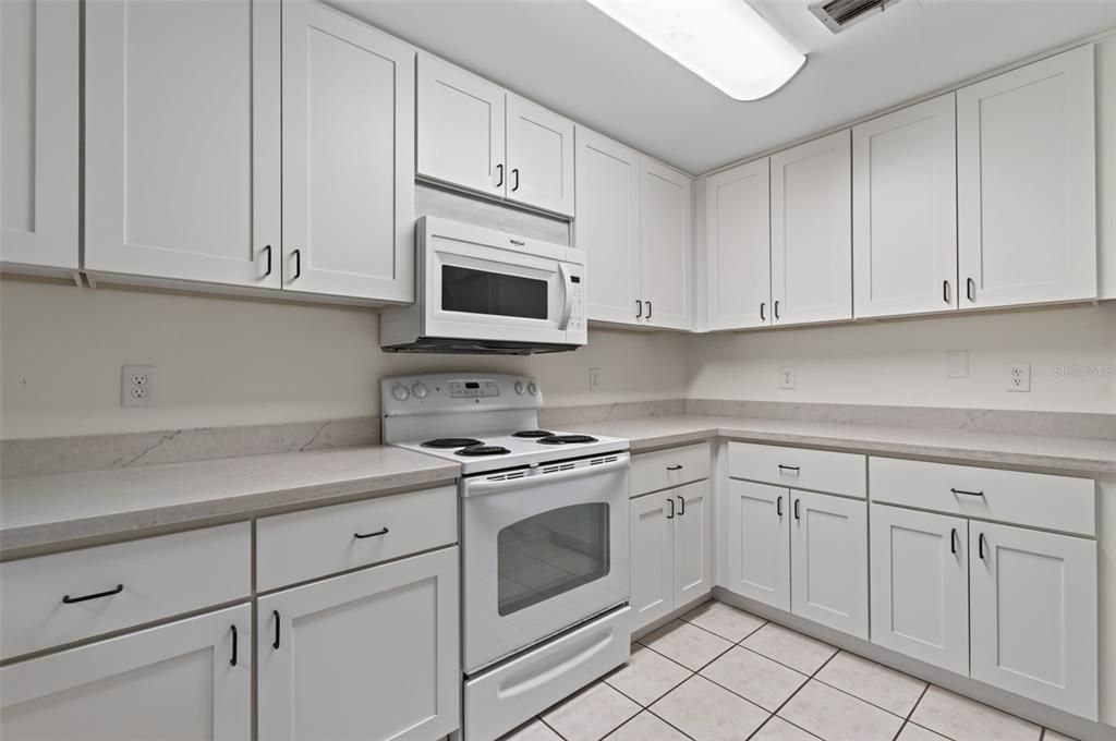 For Sale: $339,000 (4 beds, 2 baths, 2217 Square Feet)