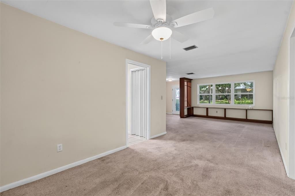 For Sale: $339,000 (4 beds, 2 baths, 2217 Square Feet)