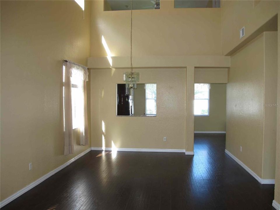 For Rent: $3,000 (4 beds, 2 baths, 2452 Square Feet)