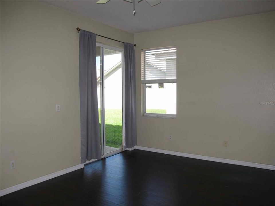 For Rent: $3,000 (4 beds, 2 baths, 2452 Square Feet)