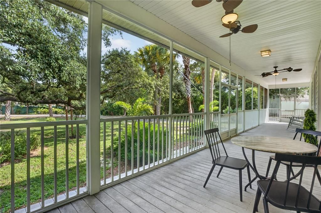 For Sale: $899,900 (4 beds, 2 baths, 2131 Square Feet)