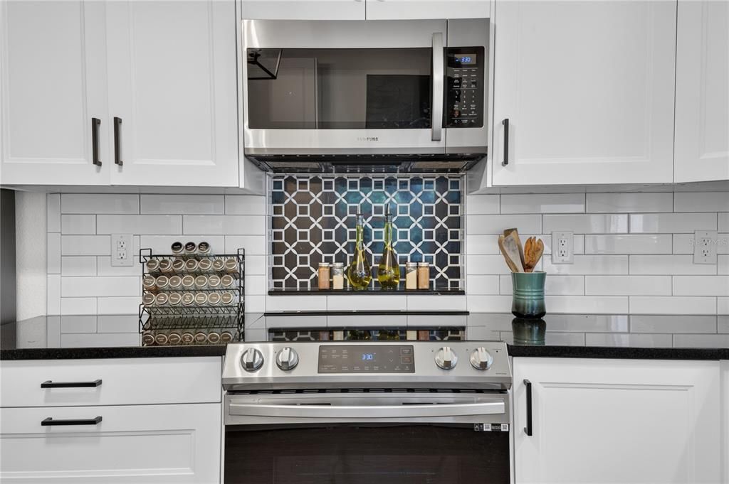 For Sale: $899,900 (4 beds, 2 baths, 2131 Square Feet)
