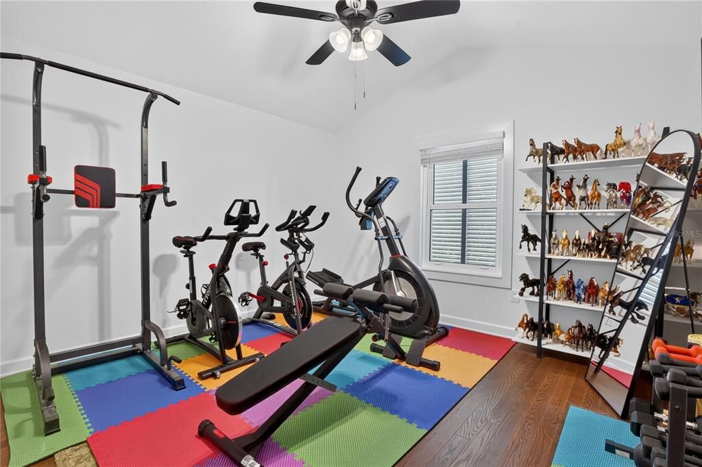 For Sale: $899,900 (4 beds, 2 baths, 2131 Square Feet)