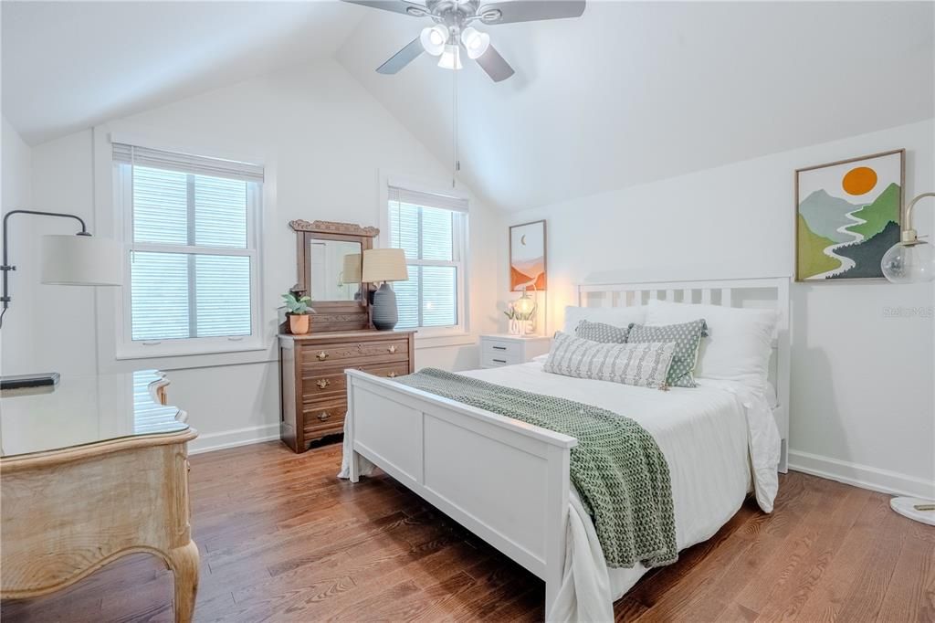 For Sale: $899,900 (4 beds, 2 baths, 2131 Square Feet)