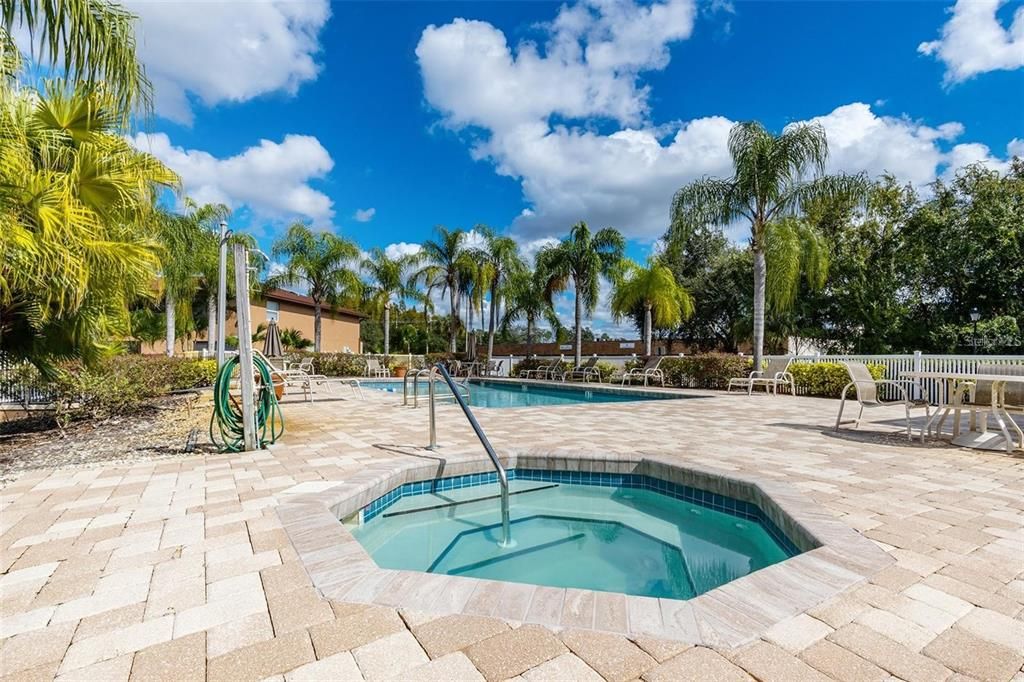 For Rent: $1,975 (2 beds, 2 baths, 1096 Square Feet)