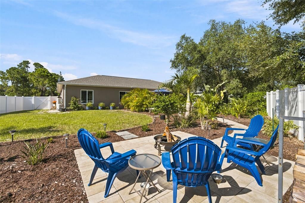 For Sale: $324,995 (3 beds, 2 baths, 1748 Square Feet)