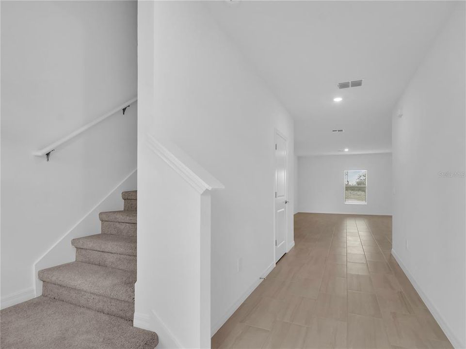 For Rent: $3,100 (5 beds, 2 baths, 2215 Square Feet)