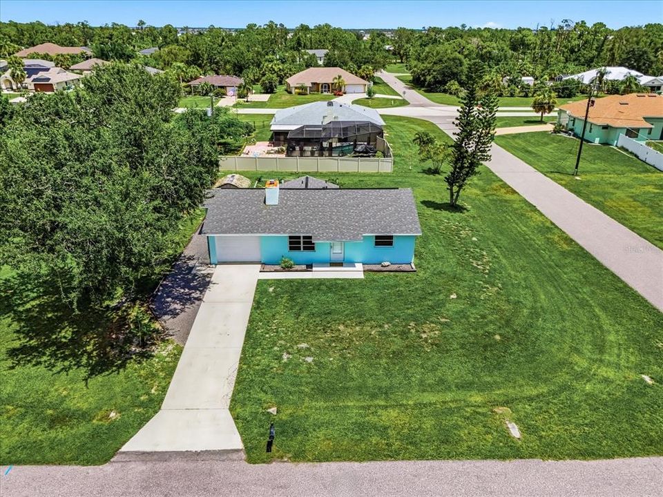For Sale: $289,900 (2 beds, 2 baths, 1101 Square Feet)