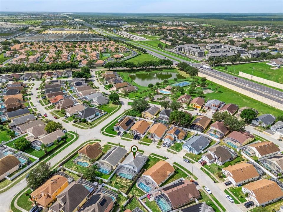 На продажу: $315,000 (5 спален, 2 ванн, 2211 Квадратных фут)