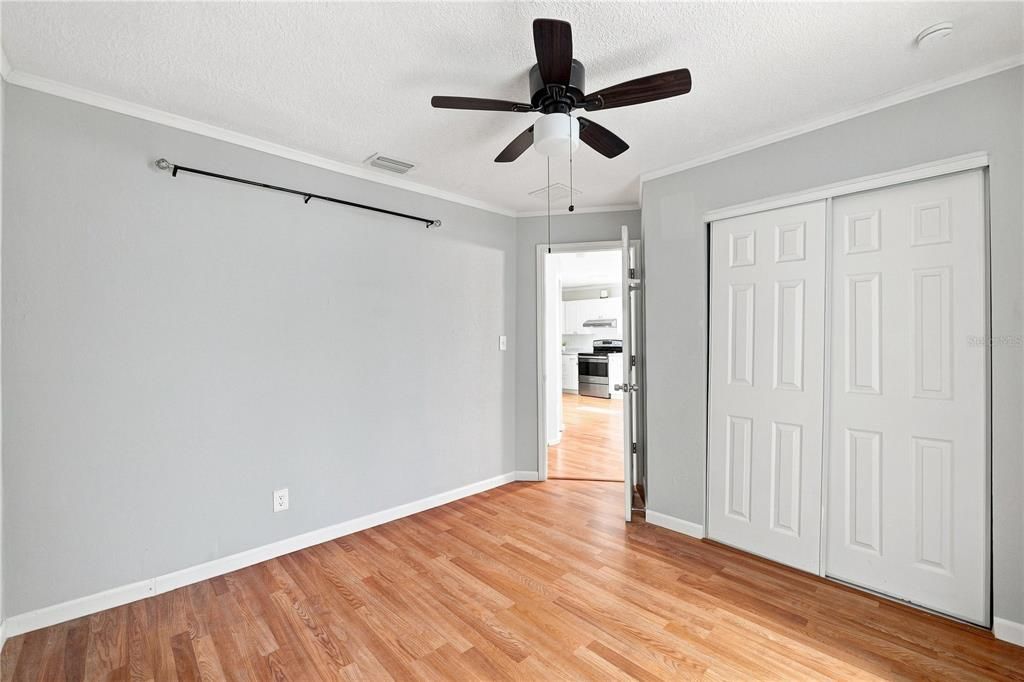For Sale: $329,000 (3 beds, 1 baths, 852 Square Feet)