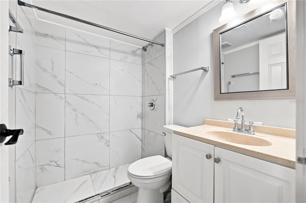 For Sale: $329,000 (3 beds, 1 baths, 852 Square Feet)