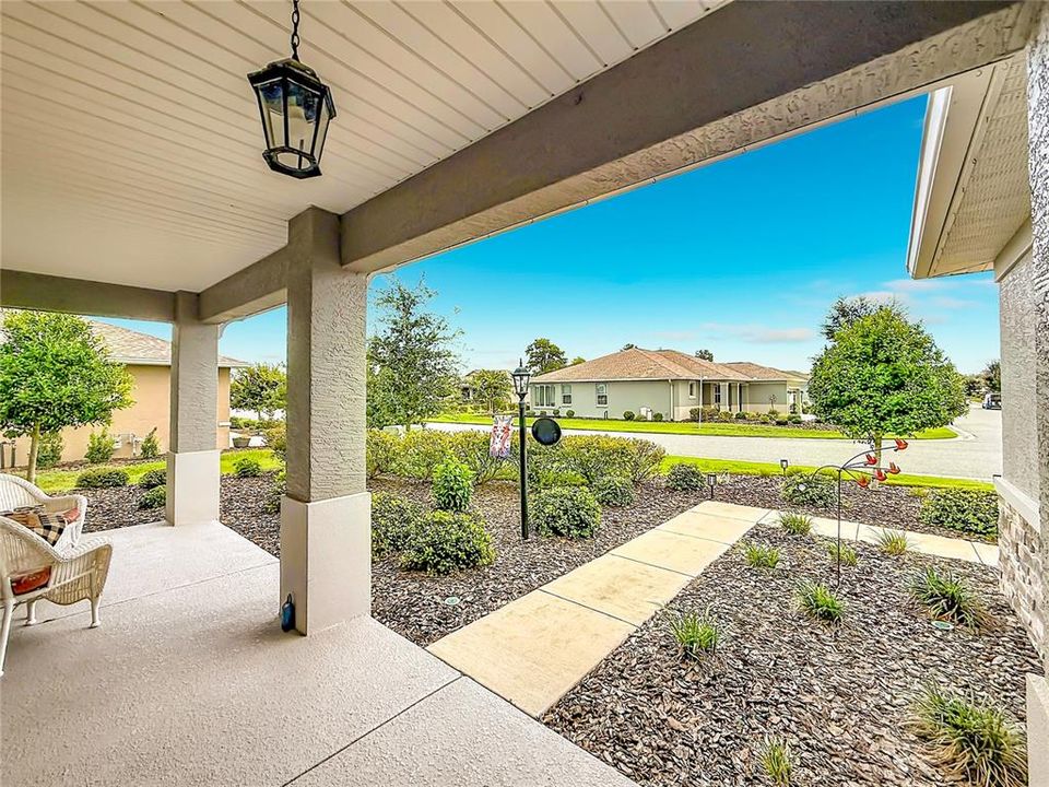 For Sale: $424,900 (3 beds, 2 baths, 2288 Square Feet)