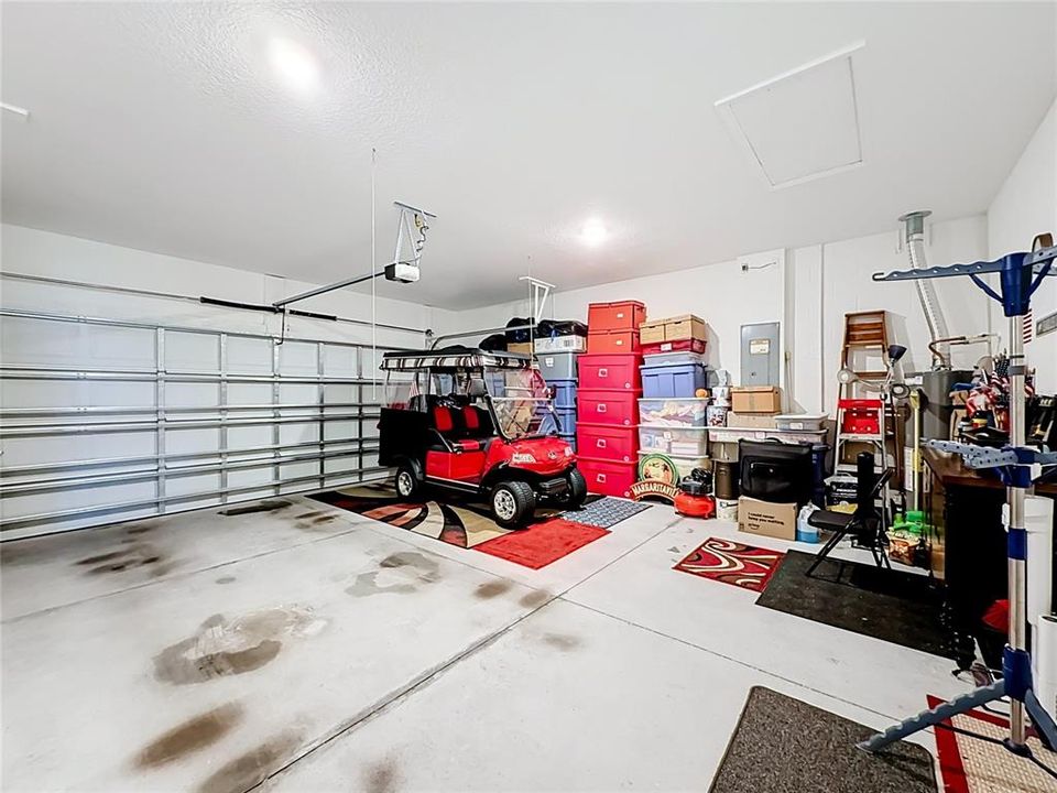 For Sale: $424,900 (3 beds, 2 baths, 2288 Square Feet)