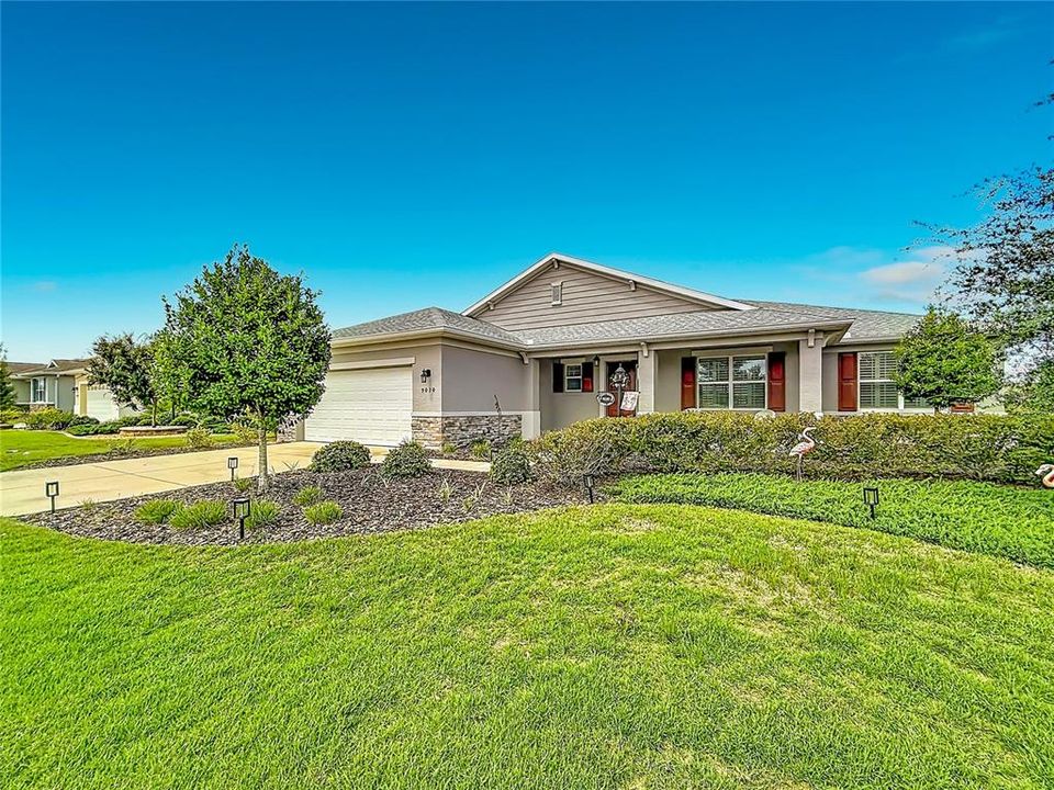 For Sale: $424,900 (3 beds, 2 baths, 2288 Square Feet)