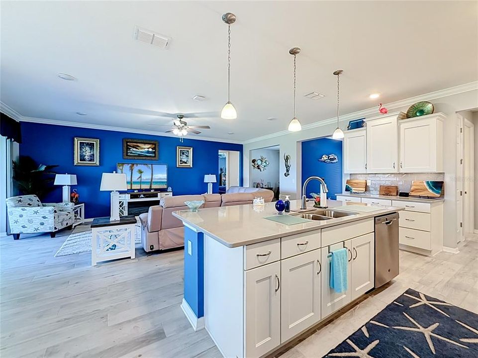 For Sale: $424,900 (3 beds, 2 baths, 2288 Square Feet)