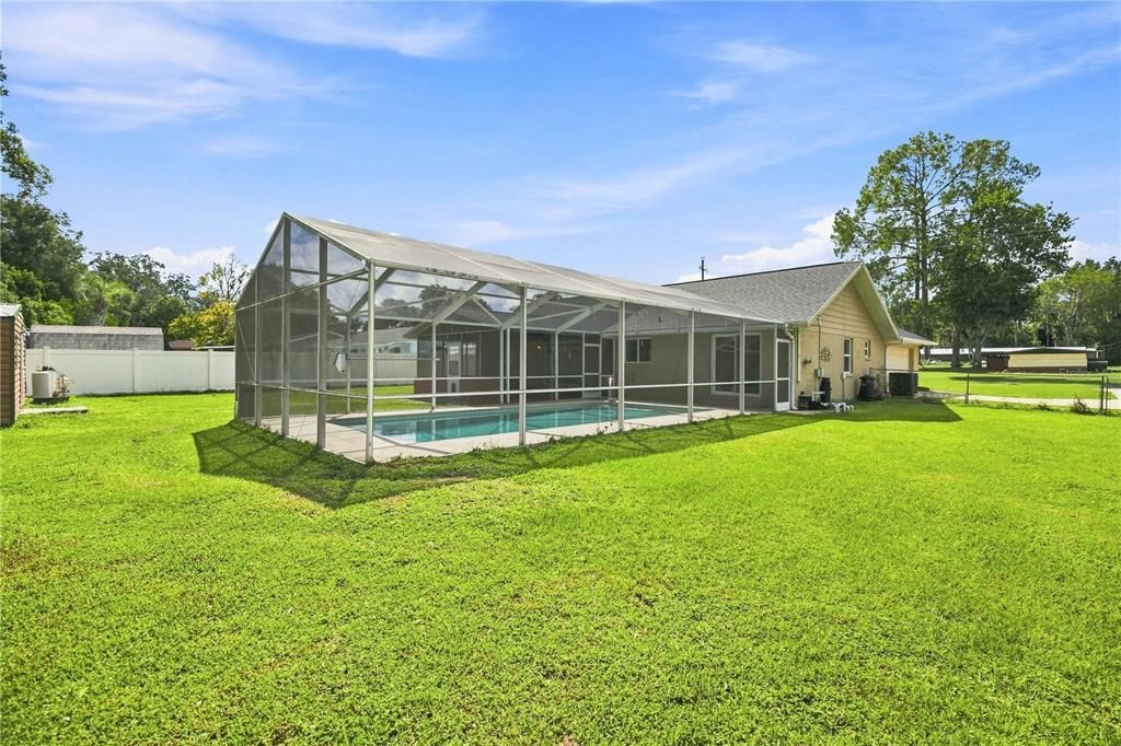 For Sale: $355,000 (3 beds, 2 baths, 1552 Square Feet)