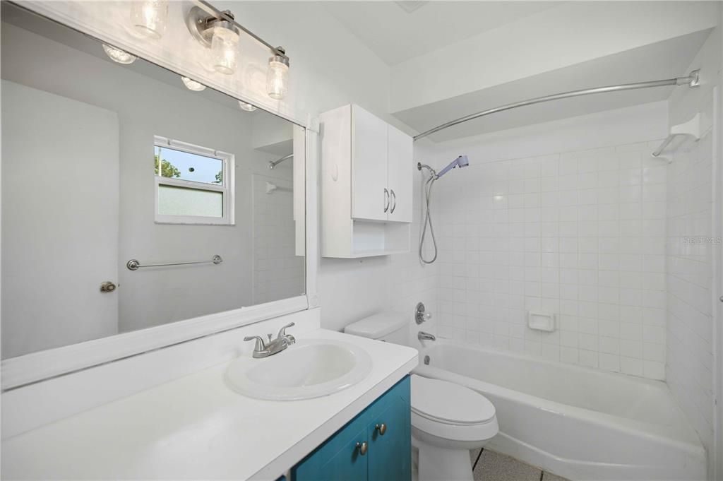 For Sale: $355,000 (3 beds, 2 baths, 1552 Square Feet)