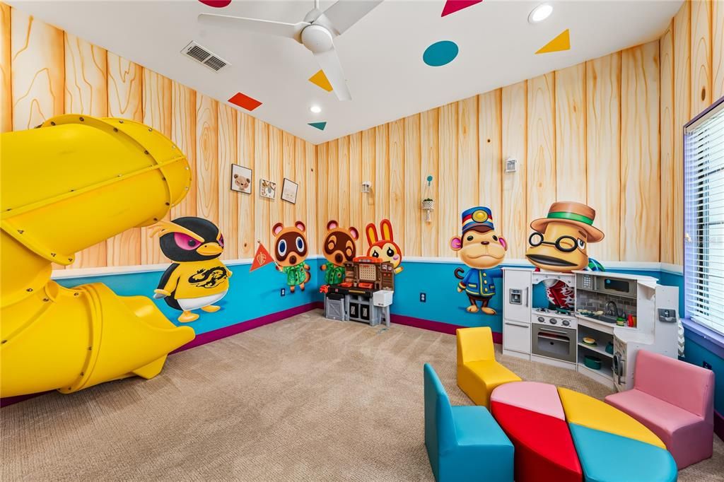 На продажу: $3,199,999 (11 спален, 12 ванн, 8580 Квадратных фут)