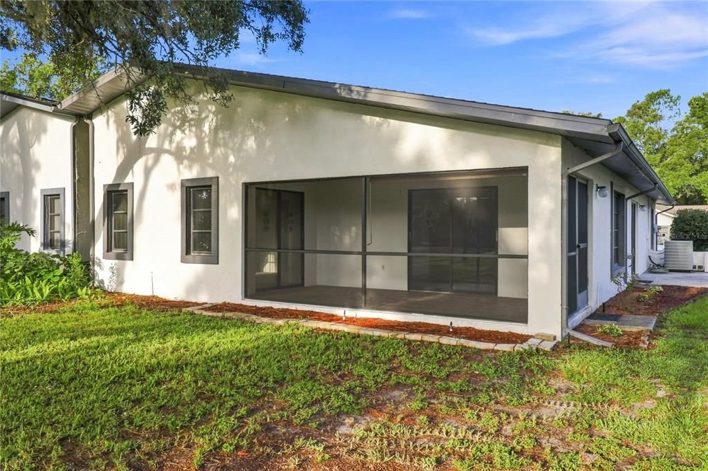 For Sale: $219,000 (2 beds, 2 baths, 1450 Square Feet)