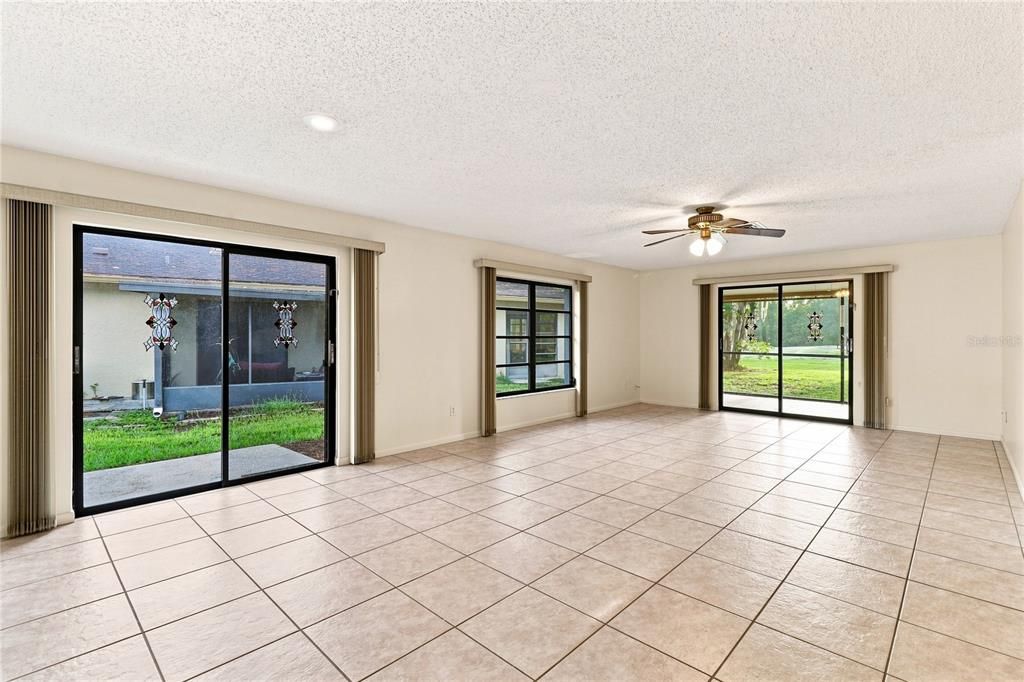 For Sale: $219,000 (2 beds, 2 baths, 1450 Square Feet)