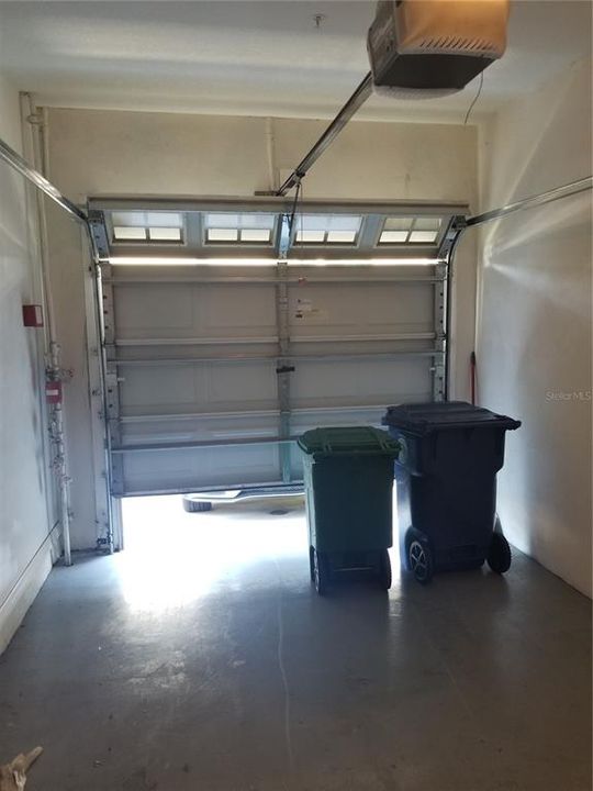 For Rent: $2,950 (3 beds, 2 baths, 1850 Square Feet)