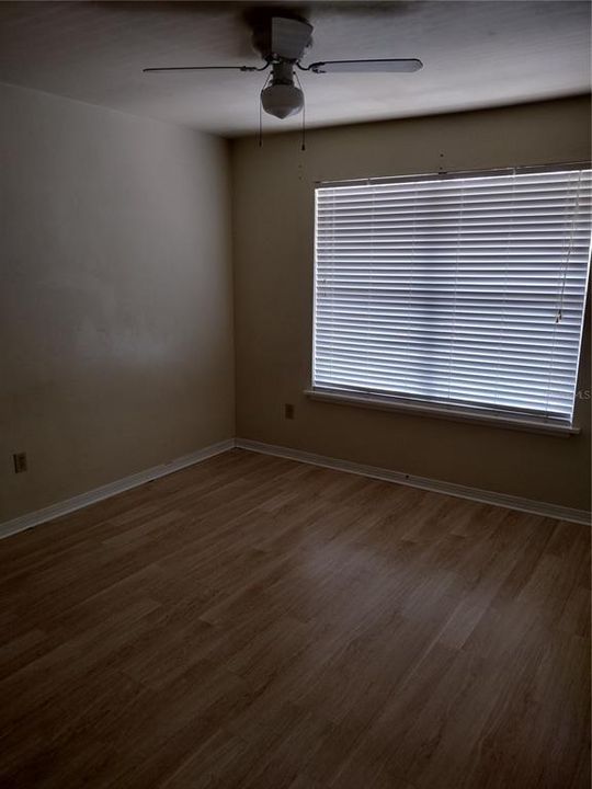 For Sale: $164,500 (3 beds, 2 baths, 1093 Square Feet)