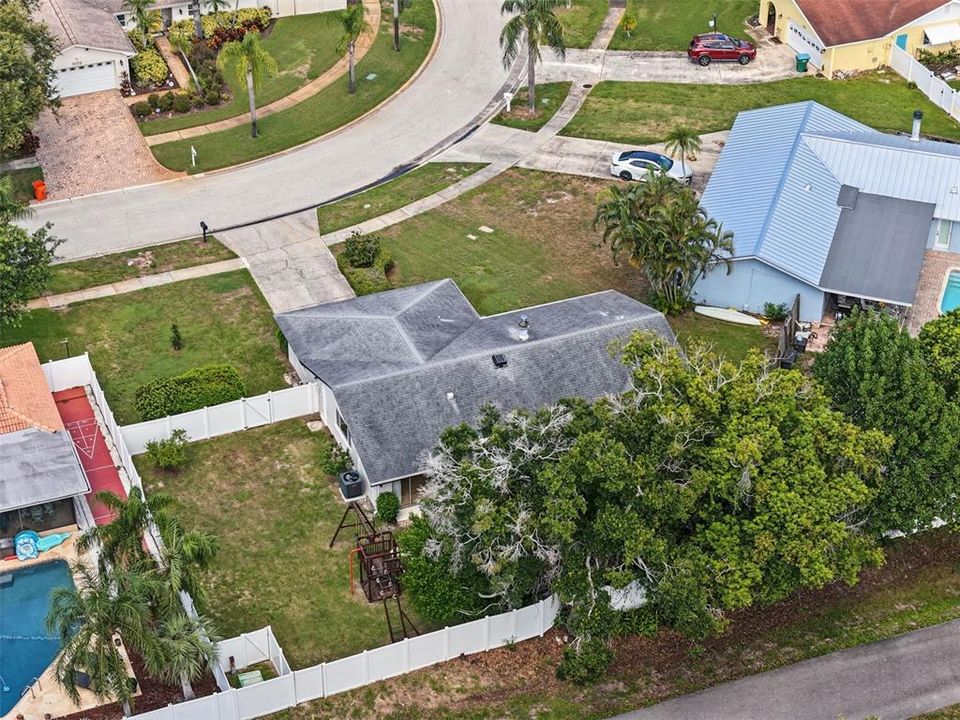 En Venta: $565,000 (4 camas, 2 baños, 1964 Pies cuadrados)