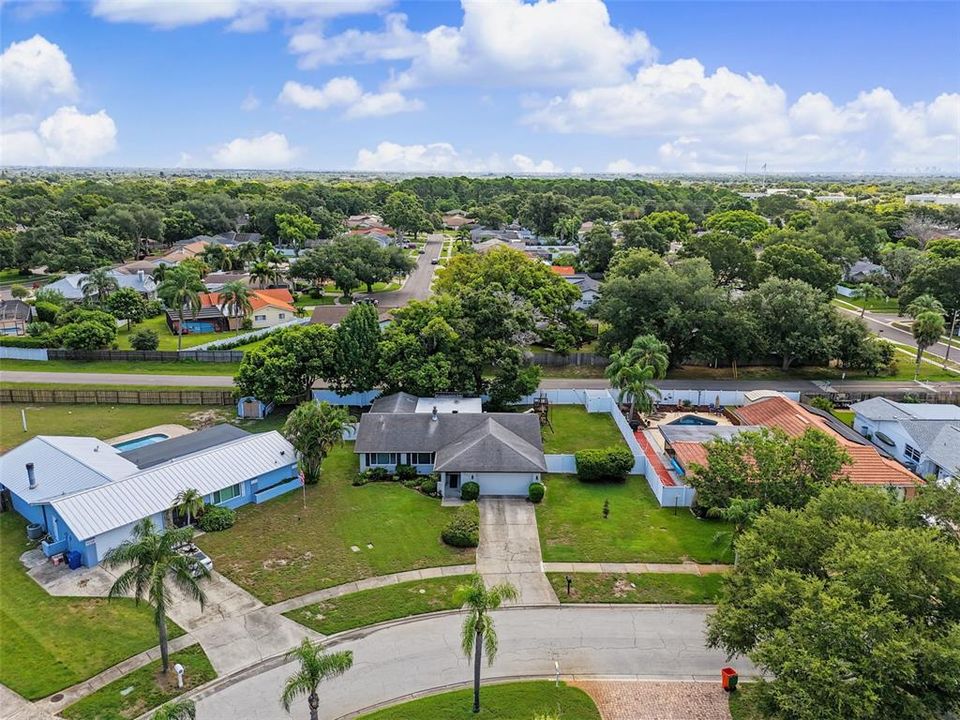 En Venta: $565,000 (4 camas, 2 baños, 1964 Pies cuadrados)
