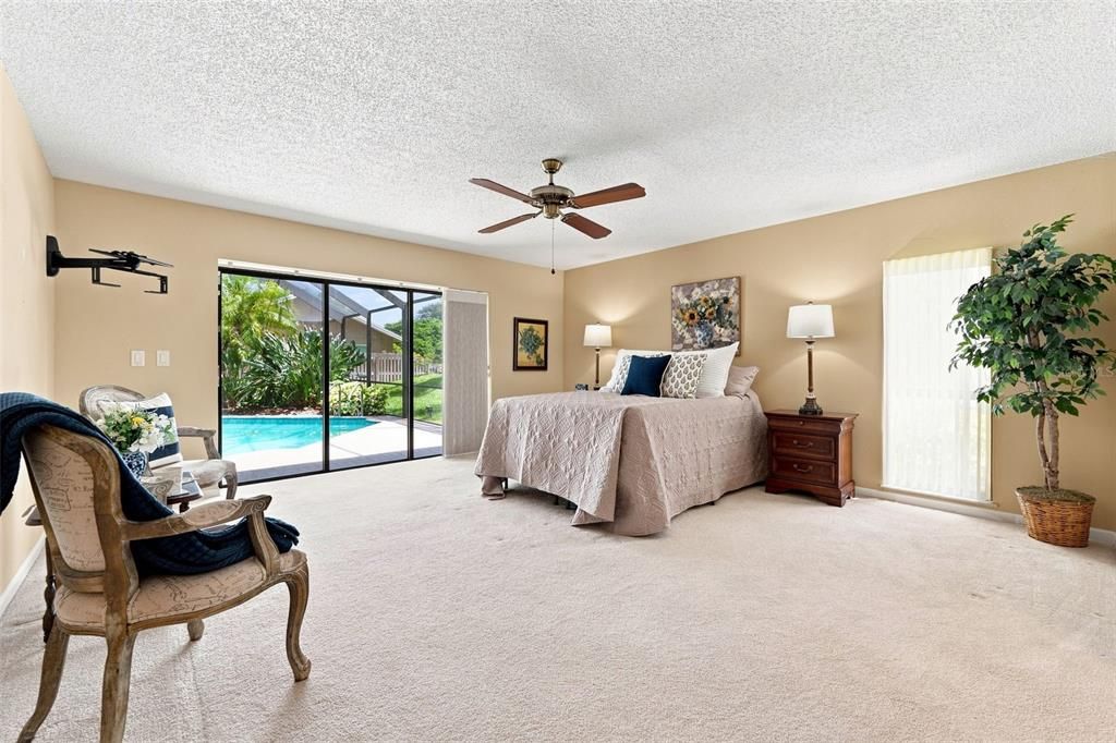 Active With Contract: $835,000 (5 beds, 3 baths, 2922 Square Feet)