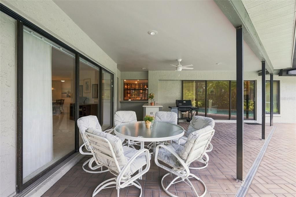 Active With Contract: $835,000 (5 beds, 3 baths, 2922 Square Feet)