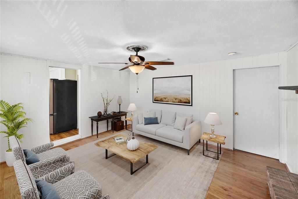 For Sale: $225,000 (3 beds, 2 baths, 1448 Square Feet)