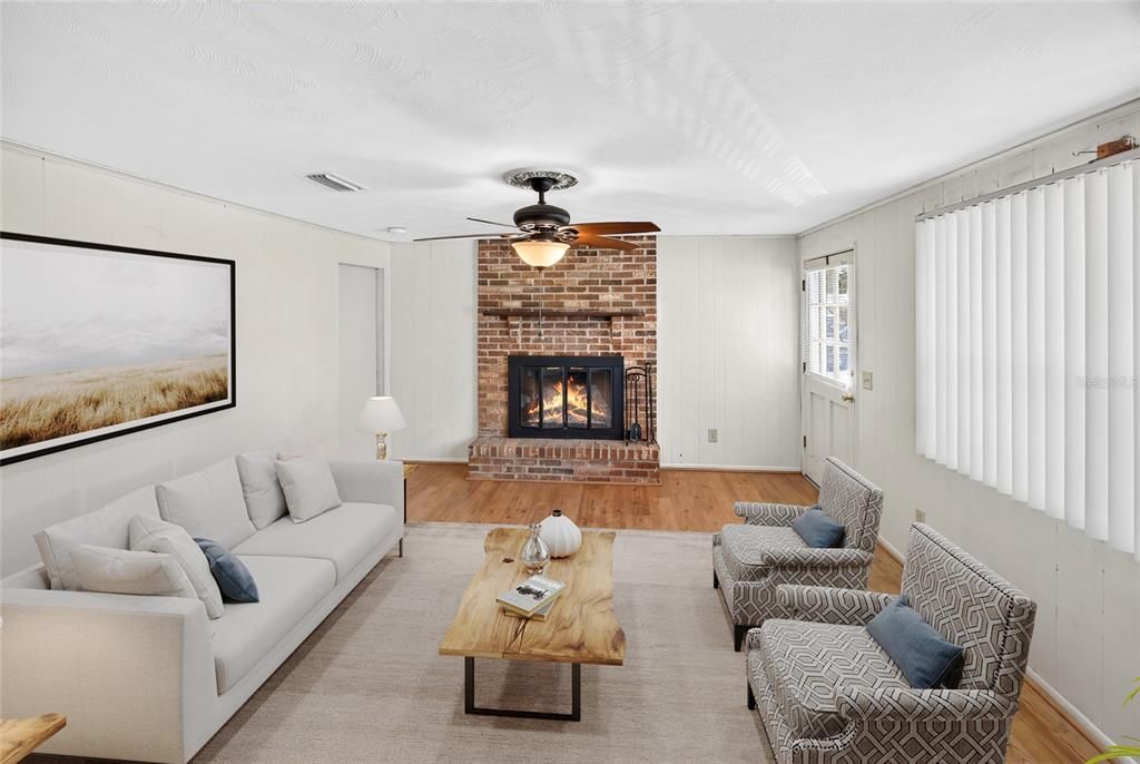 For Sale: $225,000 (3 beds, 2 baths, 1448 Square Feet)