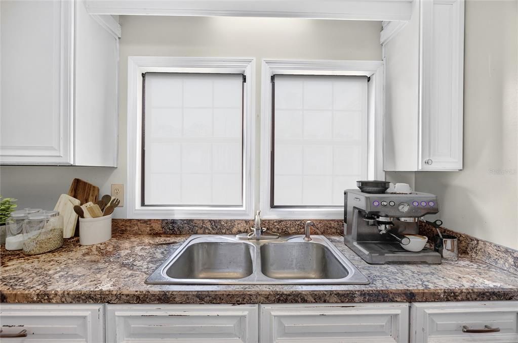 For Sale: $225,000 (3 beds, 2 baths, 1448 Square Feet)